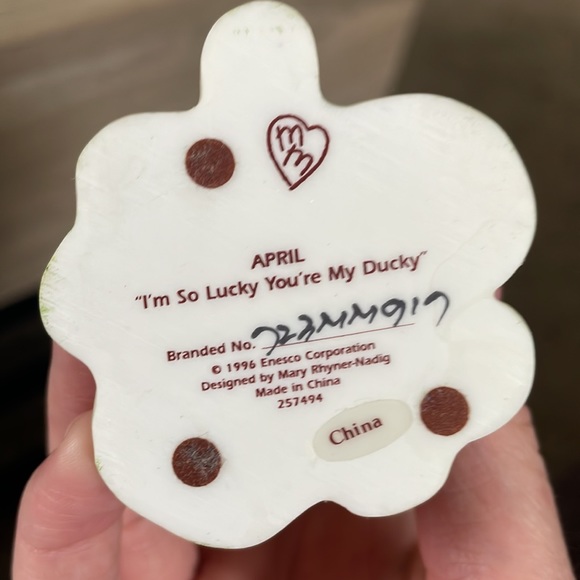 Mary’s moo moos April - Picture 3 of 3